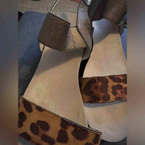 Leopard print wedge sandals - Picture 5 of 6